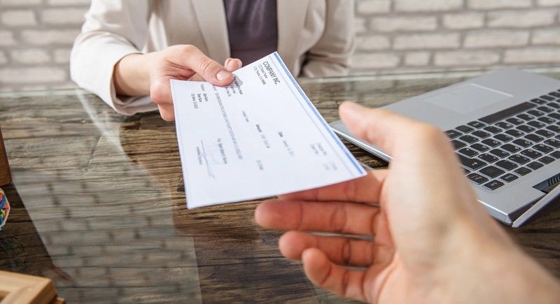 En este momento estás viendo Obligación de utilizar cheques para efectuar los pagos cuyo monto es superior a dos mil pesos